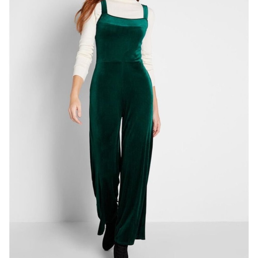 Modcloth wide leg emerald jumpsuit, size medium